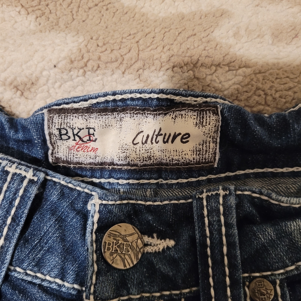 BKE Culture Women's Denim Shorts in Blue - Picture 2 of 10